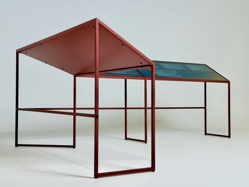 Upland Ridgeline Reader Rail